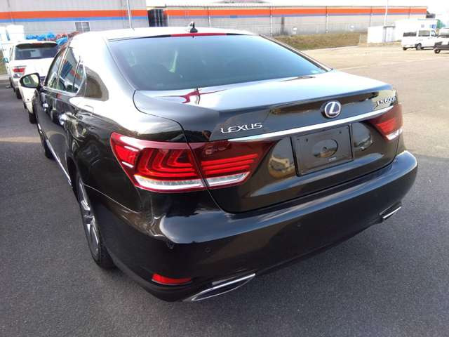 LS600h バージョンC Iパッケージ 4WD
