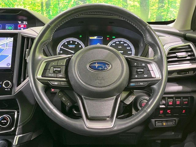 �y�����v�����X�e�A�����O�z�㎿�Ȋv���g�p���邱�ƂŁA��ɂ����������݂ƂĂ��^�]���₷���n���h���ł���