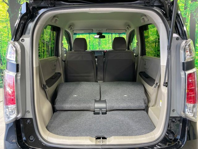 ���i�̂���������ʋ΁A���}���ɏ\���ȉ׎��X�y�[�X���m�ۂ��Ă���܂��B�Z�J���h�V�[�g��|���ƁA�傫�ȉו��̐ύڂ��\�ł���