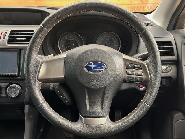 �y�����v�����X�e�A�����O�z�㎿�Ȋv���g�p���邱�ƂŁA��ɂ����������݂ƂĂ��^�]���₷���n���h���ł���