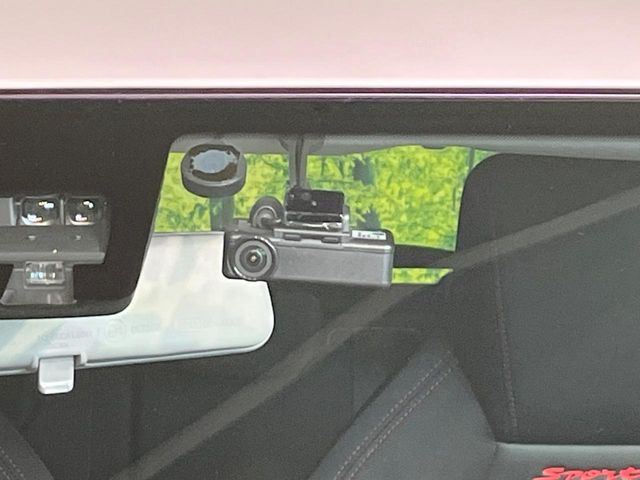 �y�h���C�u���R�[�_�[�z���S�E���S�ȃJ�[���C�t�ɕK�{�̃h���C�u���R�[�_�[�𑕔�!���s���͂������A������^�]�⎖�̂ɑ��������ۂ̏󋵂��f���ŋL�^���A����̃��X�N�ɔ����܂��B