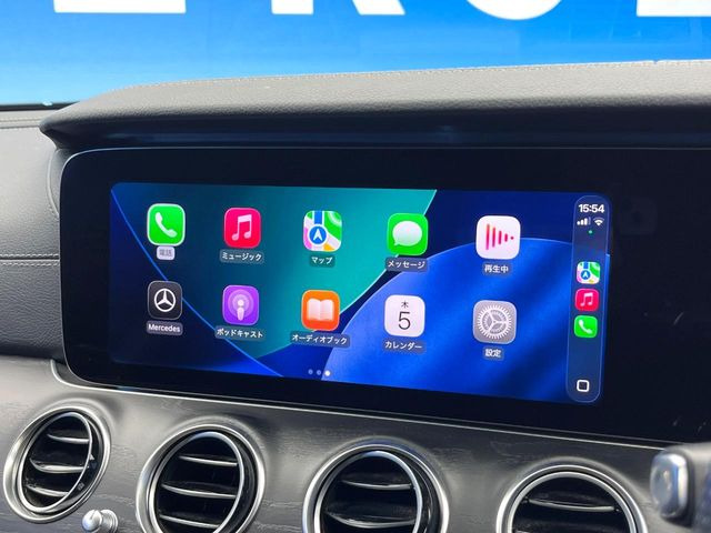 ��Apple Car Play:�X�}�z�Ƃ̗L���ڑ��ŁA�i�r�E�I�[�f�B�I�Đ��ȂǃX�}�z�̃A�v���@�\����ʂł��g����֗��@�\�ł�!