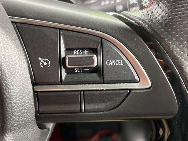 �y�N���[�Y�R���g���[���z�������H�����N���N���s�B�A�N�Z���𗣂��Ă���葬�x�ő��s���ł��A�������^�]���̕��S���y��!�����E�������ȒP�ȃX�C�b�`����Œ����ł��܂��B