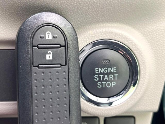 �y�L�[�t���[�V�X�e���z�J�o����|�P�b�g�ɓ��ꂽ�܂܂ł��h�A�̎{���E�������\�ȃX�}�[�g�L�[�𑕔��B�G���W���̃I���E�I�t�����J�M�����o���K�v����������Ƃ��Ă��֗��ł���