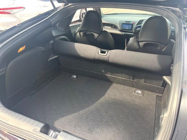 ���i�̂���������ʋ΁A���}���ɏ\���ȉ׎��X�y�[�X���m�ۂ��Ă���܂��B