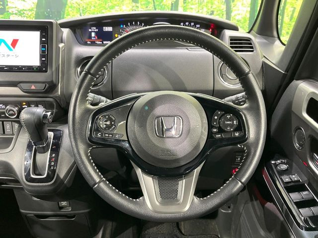 �y�X�e�A�����O�X�C�b�`�z�^�]���A�O������ڐ������炷���ƂȂ��A�I�[�f�B�I���̑��삪�\�ȕ֗��@�\!���S&���K�ȃh���C�u�����o���Ă���܂���