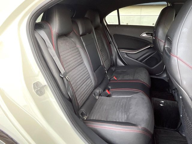 ���㕔���Ȃ��C�ɂȂ�悤�ȃL�Y�E�����ւ��蓙�A�傫�ȃ_���[�W�͂Ȃ��A�ǍD�ȏ�Ԃł��B