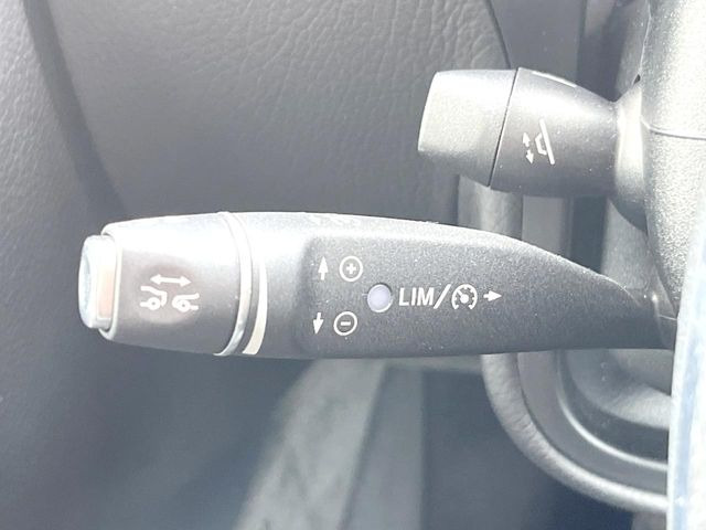 ���f�B�X�g���j�b�N�v���X:�s�s�A�x�O�A�������H�Ȃǂ̑��s���ɁA�X�e���I�}���`�p�[�p�X�J�����ƃ��[�_�[�Z���T�[�ɂ��A�O���Ԃ�F�����đ��x�ɉ������Ԋԋ������ێ����鎟����̃N���R��!