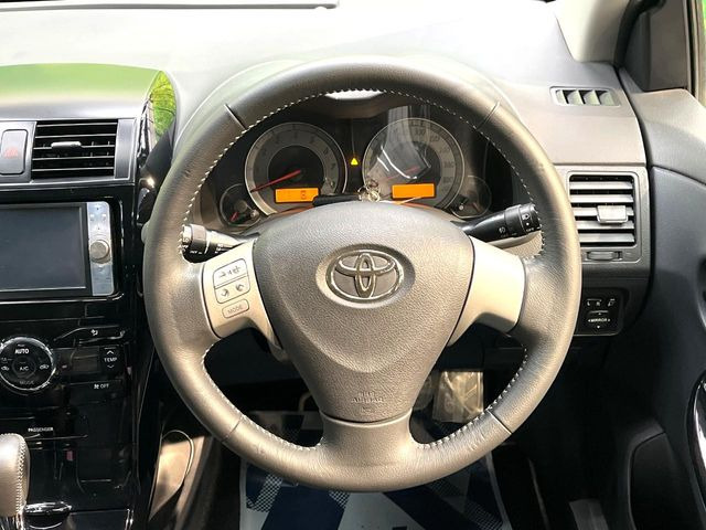 �y�����v�����X�e�A�����O�z�㎿�Ȋv���g�p���邱�ƂŁA��ɂ����������݂ƂĂ��^�]���₷���n���h���ł���