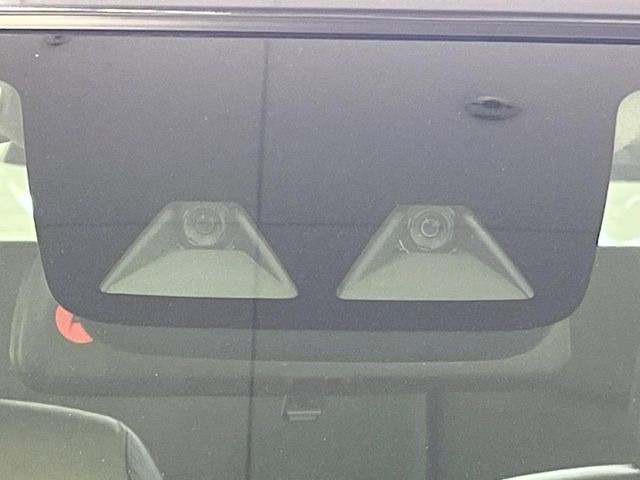 �y�g���^�Z�[�t�e�B�Z���X�z���s���ɑO���̎ԗ�����F�����A�Փ˂������Ȏ��͌x��ƃu���[�L�ŏՓˉ���Ɣ�Q�y�����A�V�X�g�B�����S�Ƀh���C�u�����y���݂��������܂��B