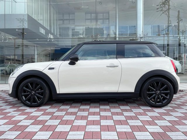 �����[�����͓d�b�ł̂��₢���킹�����ł��劽�}�ł��B�����E��Ԃ̊m�F�⃁���e�i���X�ɂ��ĂȂǁA���C�y�ɂ��₢���킹���������B