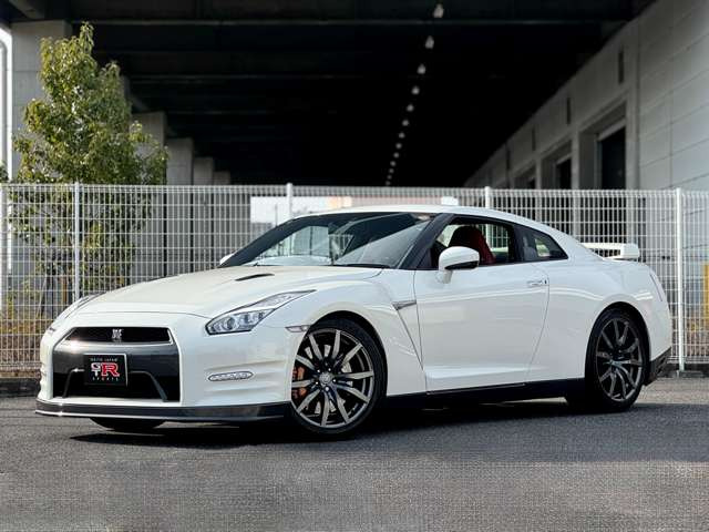 R35GT-R���X�Ƃ��āA�ԗ��̏�Ԃ���GT-R�Ƃ��Ă̓����܂ŁA���ԑI�тɑ΂��ăA�h�o�C�X�����Ē����Ă���܂��B����]�̓��e�̂��Ԃ����T�����鎖���\�ł��B�܂��͂��C�y�ɂ����k�������B