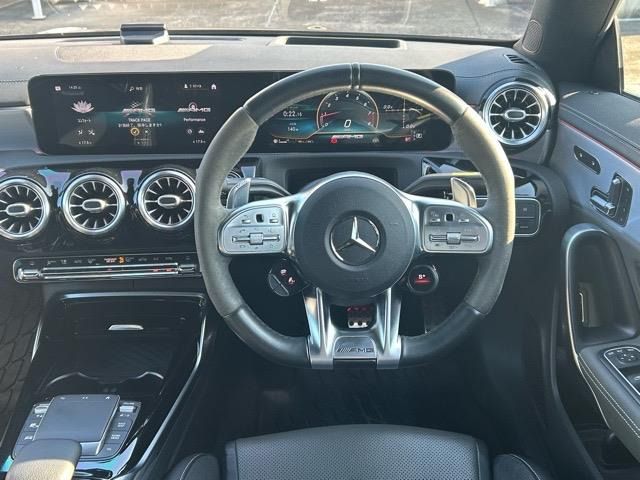 CLAクラスAMG CLA45 S 4マチックプラス 4WD
