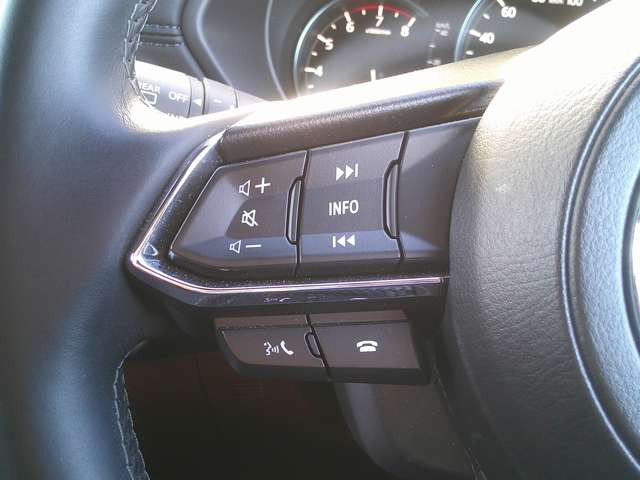 �^�]���ł���𗣂����ɃI�[�f�B�I�̑��삪�ł���w�X�e�A�����O�X�C�b�`�x�@�\������܂�!