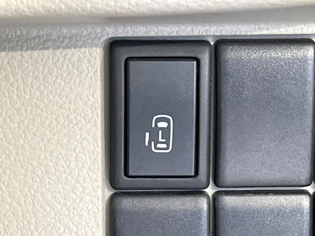 �y�p���[�X���C�h�h�A�z�X�}�[�g�L�[��^�]�Ȃ̃X�C�b�`�ŃX���C�h�h�A�̊J���\���d��������͂����ăh�A���J����K�v�������A���������q�l�ł��A�d���ו��������Ă��鎞�����N�ɊJ���߂ł��܂���