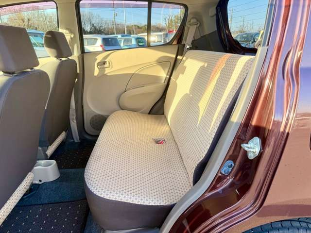 ���������ԑ����W�����ł�!���̋@��ɐ��񂲗��X������!