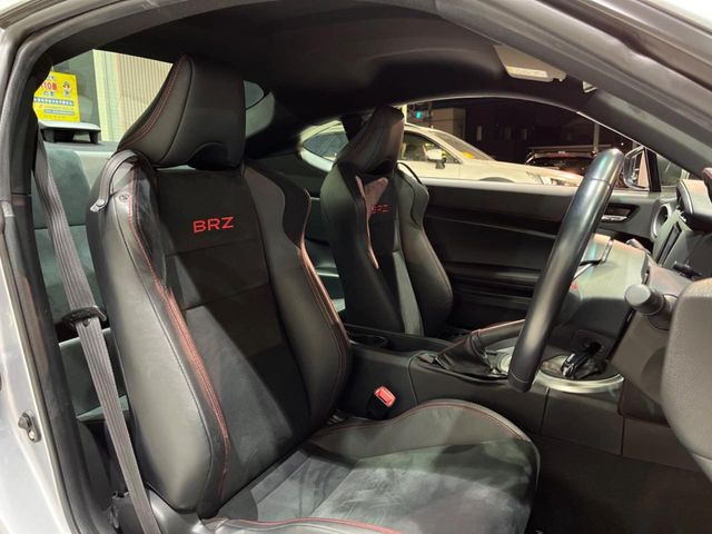 �y��p�X�|�[�c�V�[�g�z�z�[���h���ɗD��A�J�[�u���̑̂������}�����Ă���܂��B�܂��A�̂Ƀt�B�b�g���邩�獘��w�������ɂ����A�����O�h���C�u�⍂�����s�ł����K�ɂ��߂������������܂���