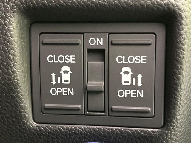 �y�����p���[�X���C�h�h�A�z�X�}�[�g�L�[��^�]�Ȃ̃X�C�b�`�Ō�ȗ����X���C�h�h�A�̊J���\���d��������͂����ăh�A���J����K�v�������A�����Ȃ��q�l�ł��ȒP�ɊJ���߂ł����K�ł���