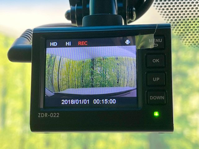 �y�h���C�u���R�[�_�[�z���S�E���S�ȃJ�[���C�t�ɕK�{�̃h���C�u���R�[�_�[�𑕔�!���s���͂������A������^�]�⎖�̂ɑ��������ۂ̏󋵂��f���ŋL�^���A����̃��X�N�ɔ����܂��B