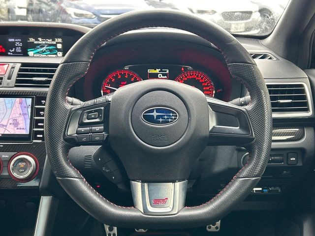 �y�����v�����X�e�A�����O�z�㎿�Ȋv���g�p���邱�ƂŁA��ɂ����������݂ƂĂ��^�]���₷���n���h���ł���