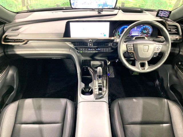 クラウンスポーツ2.5 Z E-Four 4WD