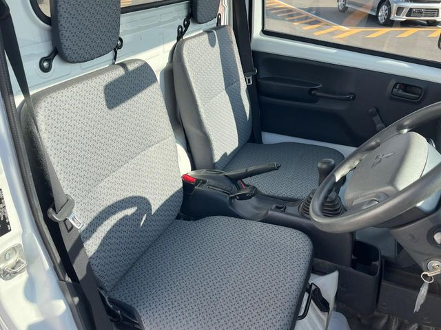 �^�]�ȃV�[�g���͎g�p�������Ȃ��A�ǍD�ȏ�ԂƂȂ��Ă��܂��B���J�Ɏg���Ă������Ƃ��悭�킩��܂��ˁB