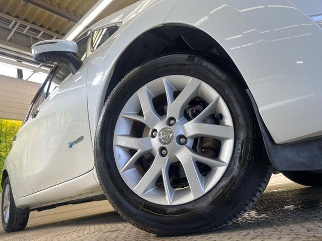 �y����15�C���`�A���~�z�C�[���z�O�ςɃ}�b�`���������A���~�z�C�[���𑕒����Ă���܂��B�e��ЊO�A���~�z�C�[����A�X�^�b�h���X�^�C�����戵�����Ă���܂��B���񂲑��k����������