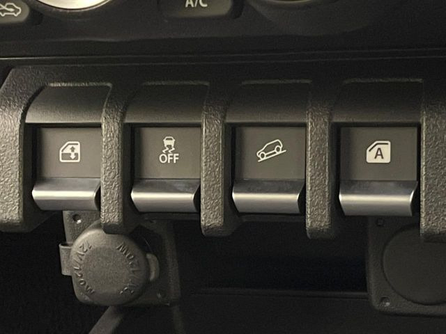 �y�_�E���q���A�V�X�g�z�}�ȍ⓹������Ƃ��Ɏ����Ńu���[�L�𐧌�A���̒ᑬ�x��ۂ��܂��B�ᓹ�∫�H�ȂǊ���₷���H�ʂ̉����ł��^�C�������b�N���Ȃ�������S!�n���h������ɏW���ł��܂�!