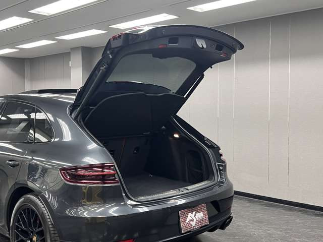 電車でお越しの場合は事前にご連絡いただければ駅までお迎えに伺います。