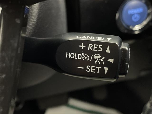 プリウスPHV1.8 S