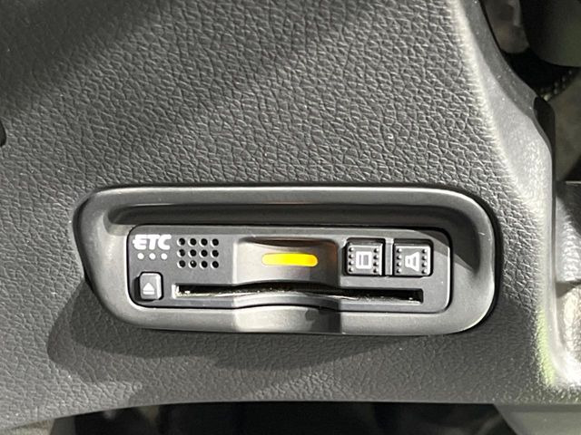 【ETC】高速道路の料金所をストレスなく通過!話題のスポットやサービスエリアに多い「スマートIC」利用時は必須のアイテムです。当店でセットアップを実施、ご納車当日からすぐにご利用いただけます!