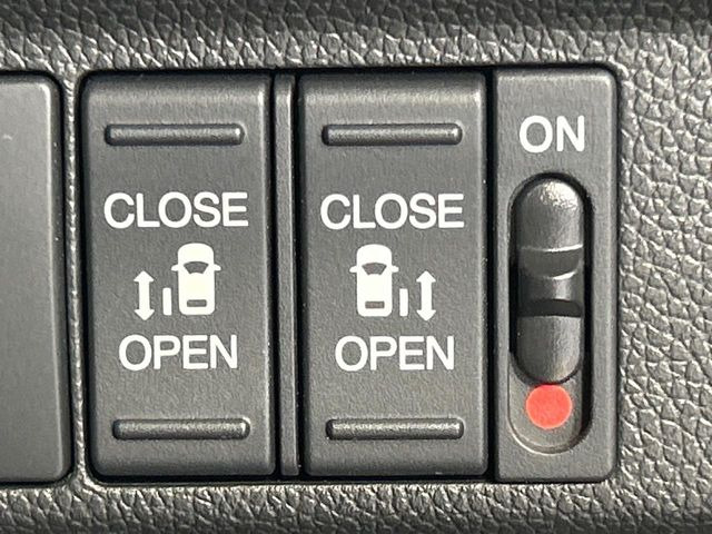 �y�����p���[�X���C�h�h�A�z�X�}�[�g�L�[��^�]�Ȃ̃X�C�b�`�Ō�ȗ����X���C�h�h�A�̊J���\���d��������͂����ăh�A���J����K�v�������A�����Ȃ��q�l�ł��ȒP�ɊJ���߂ł����K�ł���