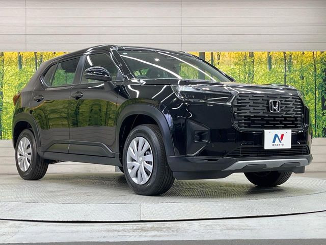 高透明度のガラス皮膜で撥水はもちろん、上質なツヤ・光沢を実現。紫外線や酸性雨から大切な愛車を保護し、色あせ・劣化を防止。「弾スプラッシュコート」、「弾プリミッサコート」からお選びいただけます。