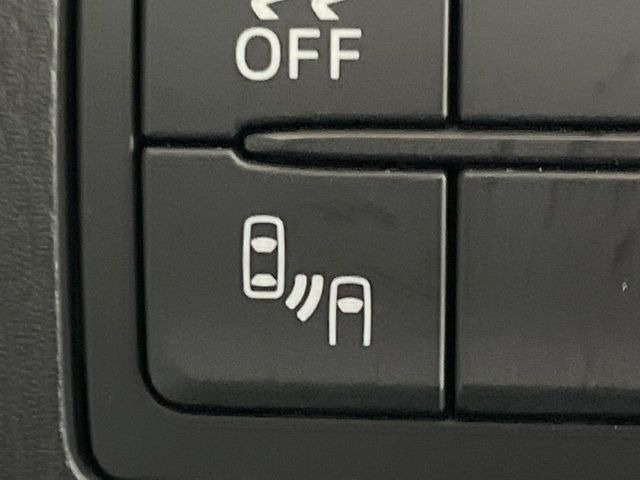 �y�u���C���h�X�|�b�g���j�^�����O�z���s���A�h�A�~���[�̎��p�ɂȂ�₷���ӏ��Ɍ㑱�Ԃ��ڋ߂���ƃT�C�h�~���[�t�߂Ɍx����\���A�h���C�o�[�ɒ��ӊ��N�����Ă���܂��B