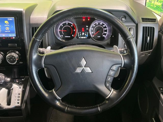 �y�����v�����X�e�A�����O�z�㎿�Ȋv���g�p���邱�ƂŁA��ɂ����������݂ƂĂ��^�]���₷���n���h���ł���