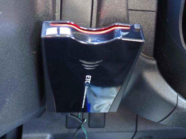 ETC���������Ă��܂��B�m���X�g�b�v�ŗ�������ʉ߂ł��܂��B���ꂵ�������ł���ˁB