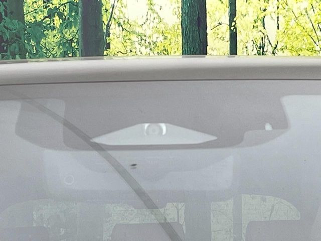 �y�g���^�Z�[�t�e�B�Z���X�z���s���ɑO���̎ԗ�����F�����A�Փ˂������Ȏ��͌x��ƃu���[�L�ŏՓˉ���Ɣ�Q�y�����A�V�X�g�B�����S�Ƀh���C�u�����y���݂��������܂��B