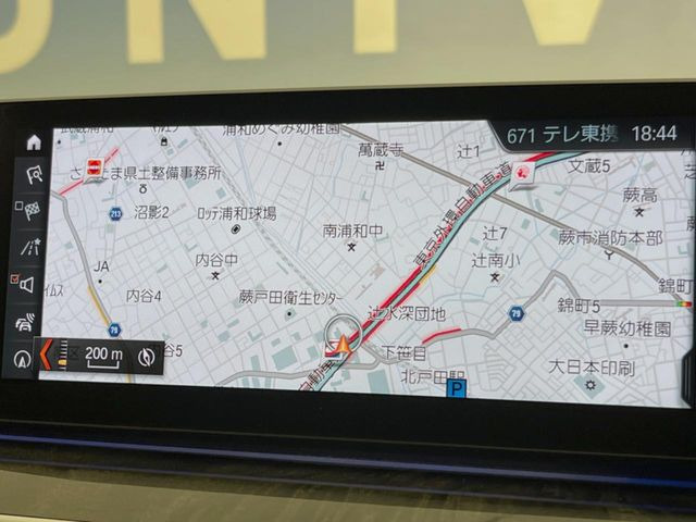 �������i�r:��̊��̂���i�r�́A����������ԓ������o���Ă���܂��B�I�[�f�B�I�@�\���[�����Ă���܂��̂ŁA�^�]�����y���߂܂���