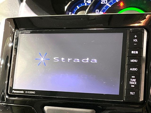 �y�i�r�Q�[�V�����z�g���₷���i�r�ŖړI�n�܂ł�������ē����Ă���܂��B�e��I�[�f�B�I�Đ��@�\���[�����Ă���A���Ԃ̉^�]������Ɋy�����Ȃ�܂�!!