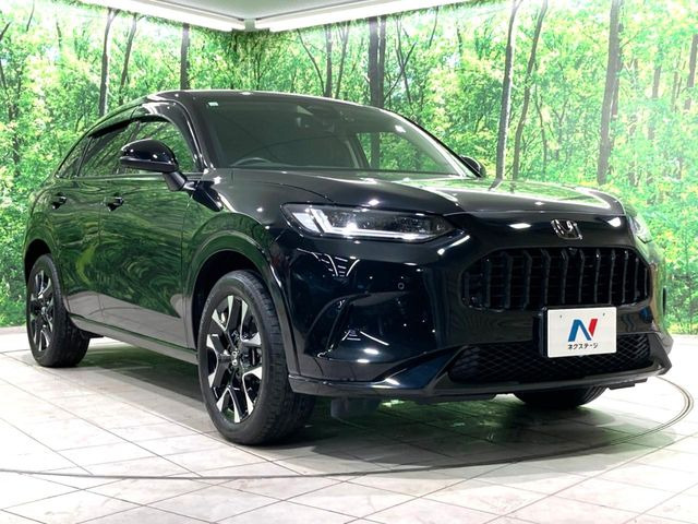 高透明度のガラス皮膜で撥水はもちろん、上質なツヤ・光沢を実現。紫外線や酸性雨から大切な愛車を保護し、色あせ・劣化を防止。「弾スプラッシュコート」、「弾プリミッサコート」からお選びいただけます。