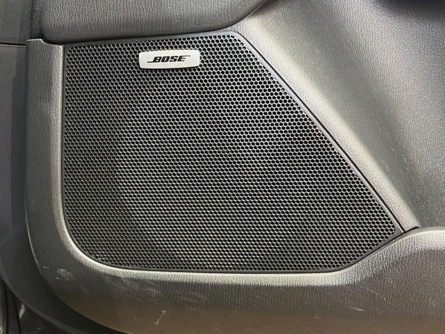 �yBOSE�T�E���h�V�X�e���z���[�J�[�I�v�V�����̍��i�ʃT�E���h�V�X�e���𓋍ځB��p�̃`���[�j���O���{���ꂽ�召�l�X�ȃX�s�[�J�[����ǎ��ȃT�E���h���t�ł��A�Տꊴ���ӂ�鉹����Ԃ����o���܂��B