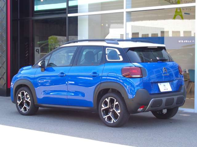 C3エアクロスSUVシャイン ブルーHDi ディーゼル