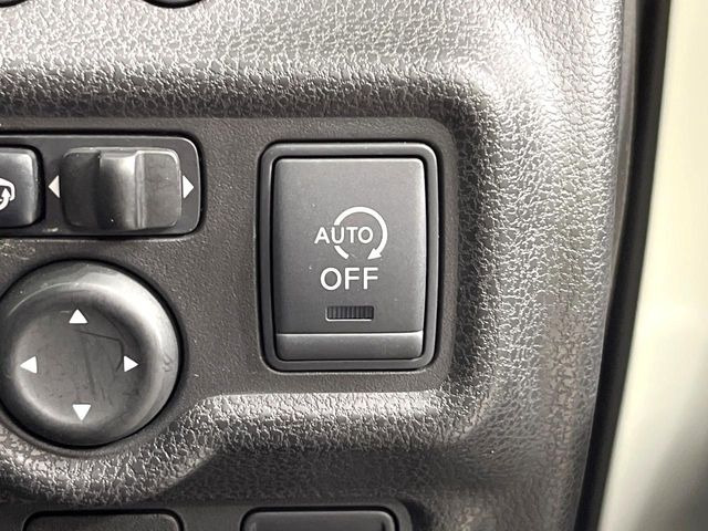 �y�A�C�h�����O�X�g�b�v�z�ԐM����a�؂Œ�Ԃ����ۂɃG���W�����~���A���ʂȔR���̏����}���܂��B�R��������ی�ɂȂ���@�\��G���W���̓u���[�L�𗣂��΍Ďn�����܂��B