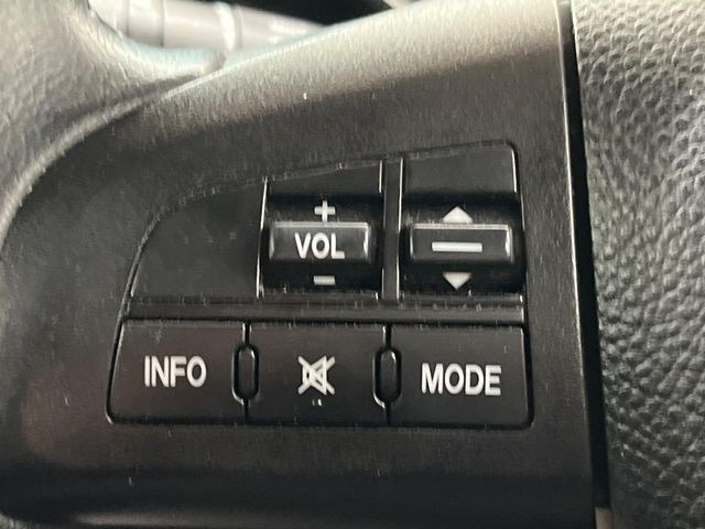 �y�X�e�A�����O�X�C�b�`�z�^�]���A�O������ڐ������炷���ƂȂ��A�I�[�f�B�I���̑��삪�\�ȕ֗��@�\!���S&���K�ȃh���C�u�����o���Ă���܂���