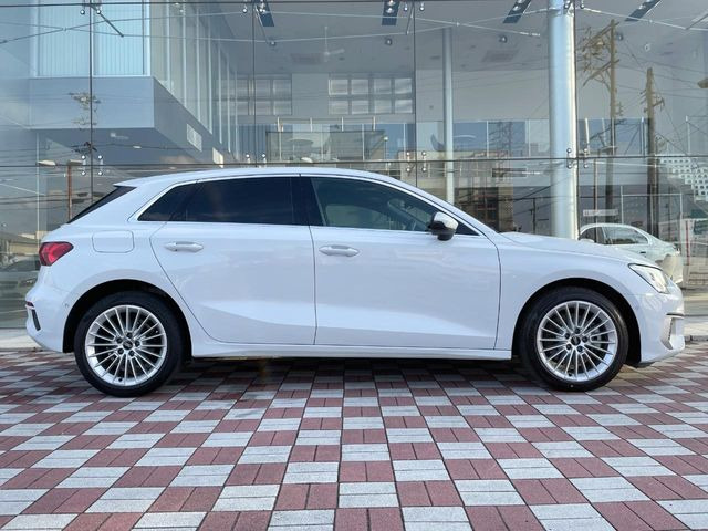 �����X�ł́A�e���[�J�[�̐�p�f�f�e�X�^�[�𓱓��B���Ǝ��i�����e�N�j�J���X�^�b�t���풓���Ă���܂��̂ŁA������̍ۂɂ����S���Ă����p���������܂��B