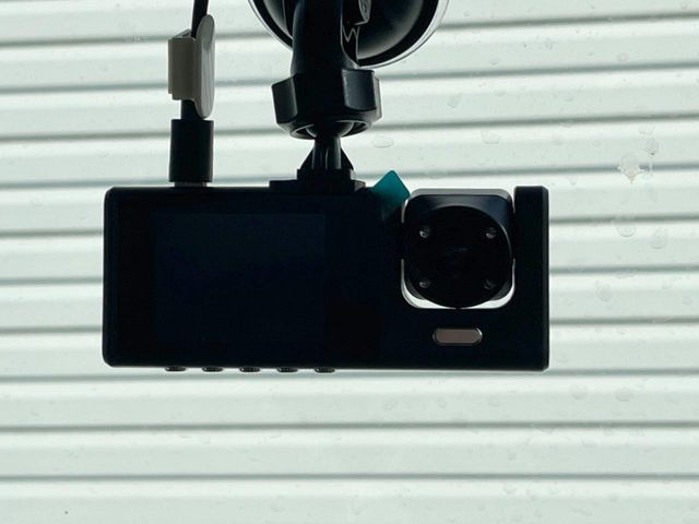 �y�h���C�u���R�[�_�[�z�h���C�u���R�[�_�[����!���s���͂������A������^�]�⎖�̂ɑ��������ہA�f���ŋL�^���A����̃��X�N�ɔ����܂��B���L�^�pSD�J�[�h�͂��q�l�����g�ł��������������K�v������܂��B