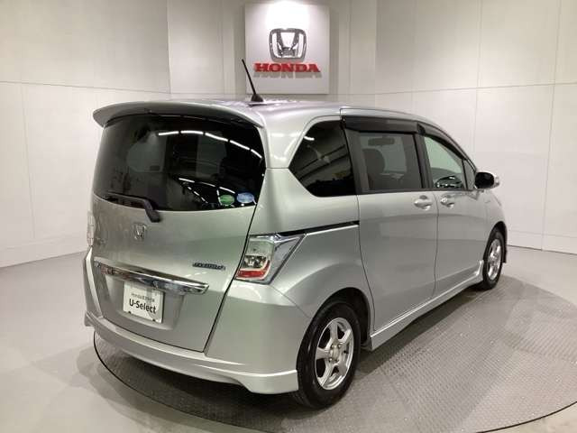 フリードハイブリッド1.5 ジャストセレクション