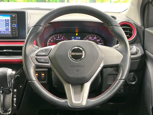 �y�����v�����X�e�A�����O�z�㎿�Ȋv���g�p���邱�ƂŁA��ɂ����������݂ƂĂ��^�]���₷���n���h���ł���