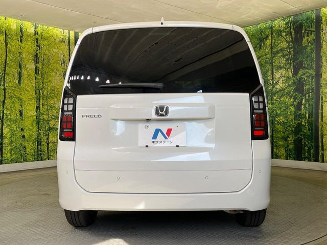 安心の最長10年・走行無制限保証(有償)をご用意。保証内容も充実はもちろん、無料点検&オイル交換や、年中無休の全国・24時間ロードサービスも付帯されておりますのでご安心下さい。