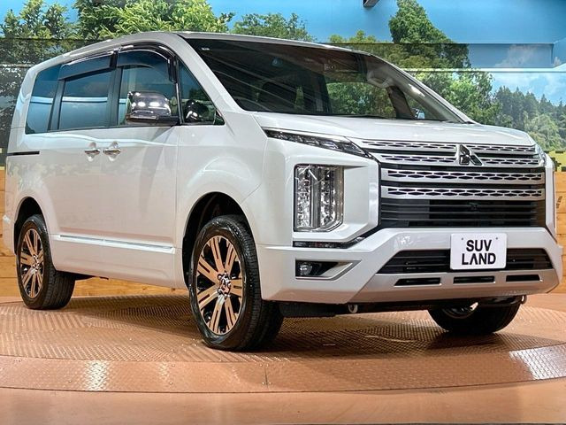 高透明度のガラス皮膜で撥水はもちろん、上質なツヤ・光沢を実現。紫外線や酸性雨から大切な愛車を保護し、色あせ・劣化を防止。「弾スプラッシュコート」、「弾プリミッサコート」からお選びいただけます。